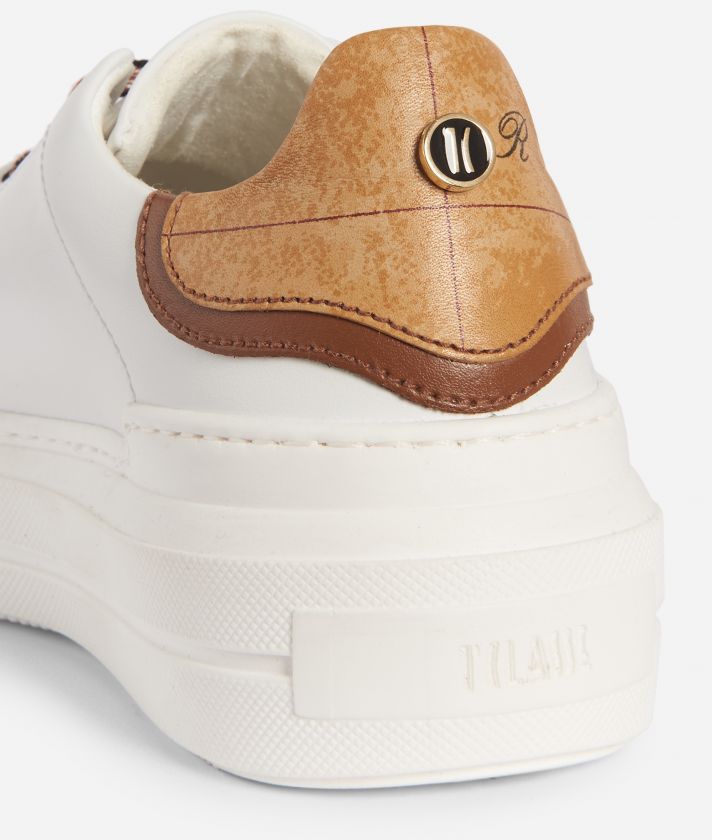 Sneakers in eco-leather white
