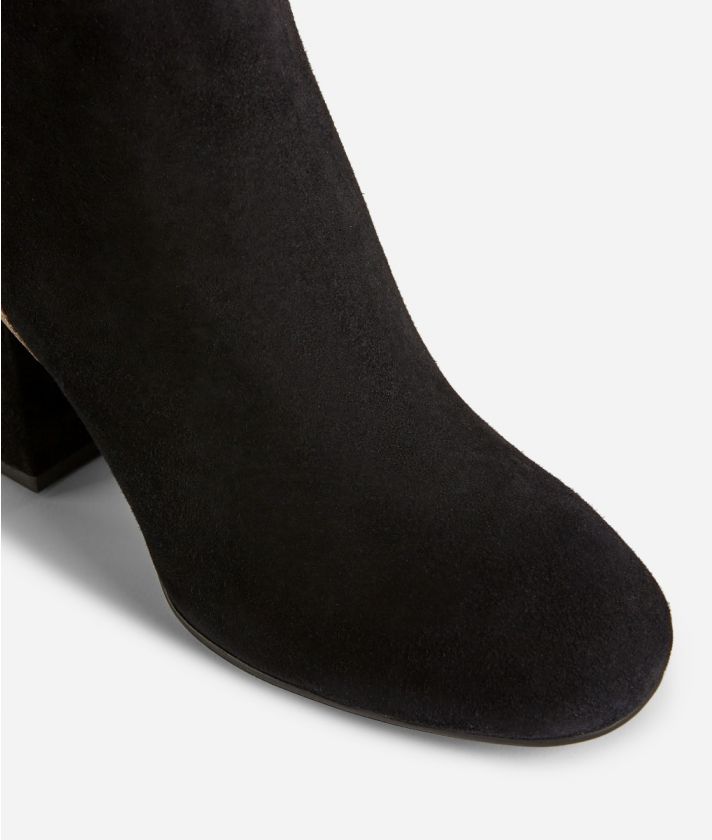 Ankle boots in suede leather Black