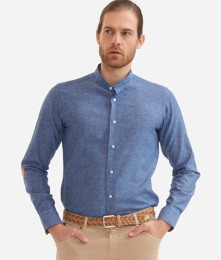 Slim fit shirt in linen blend with stand-up collar with Geo Classic patches Light Denim