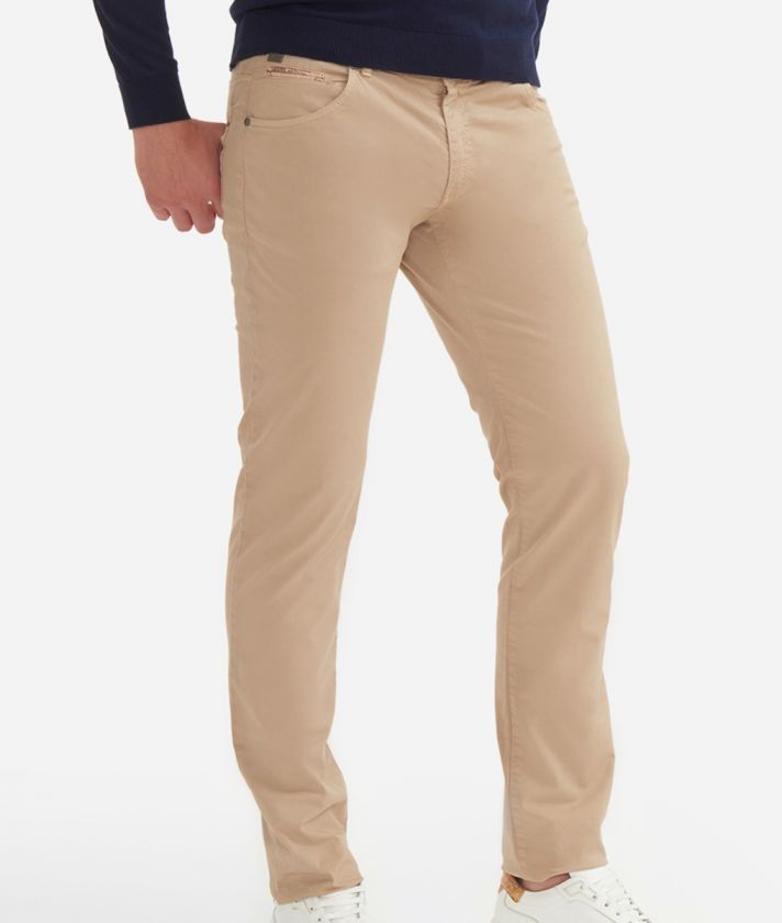 Pantalone 5-tasche slim fit in cotone Sabbia