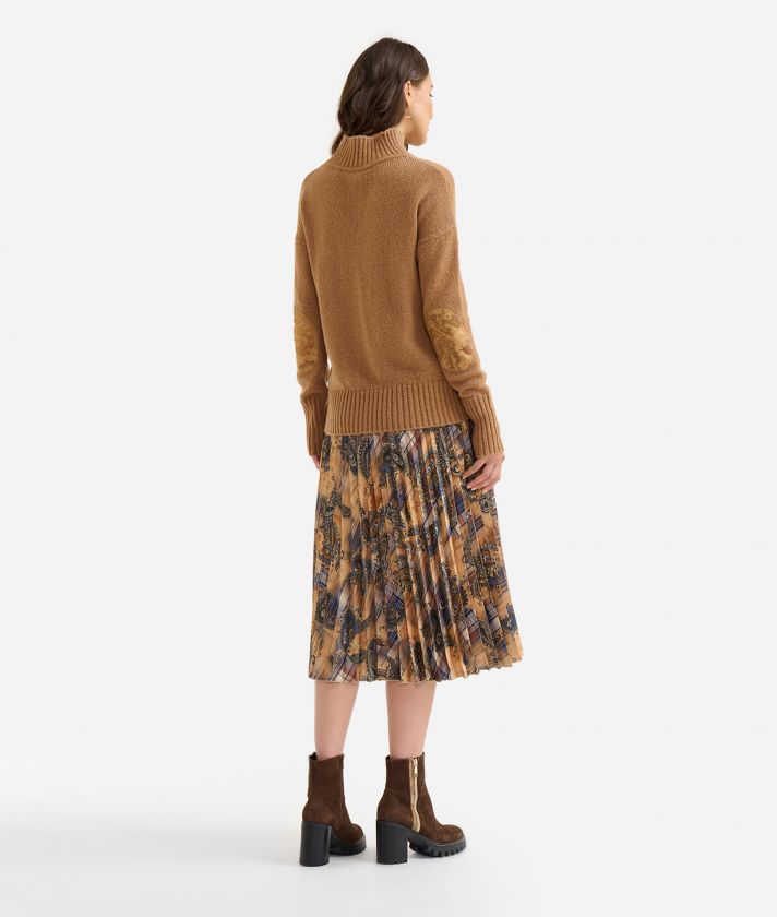 Stitch deatil sweater in mohair wool yarn Camel