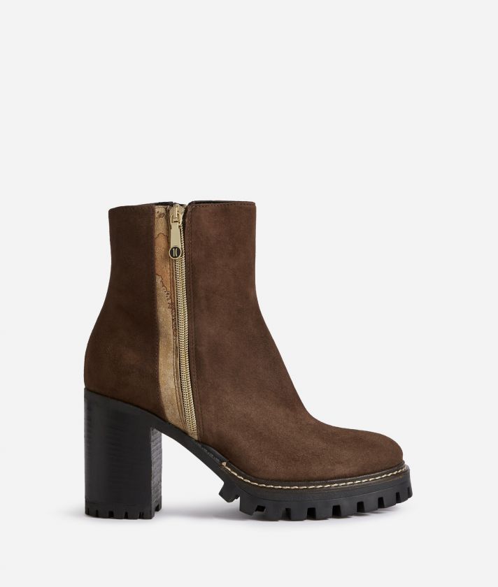 Suede ankle boots Brown