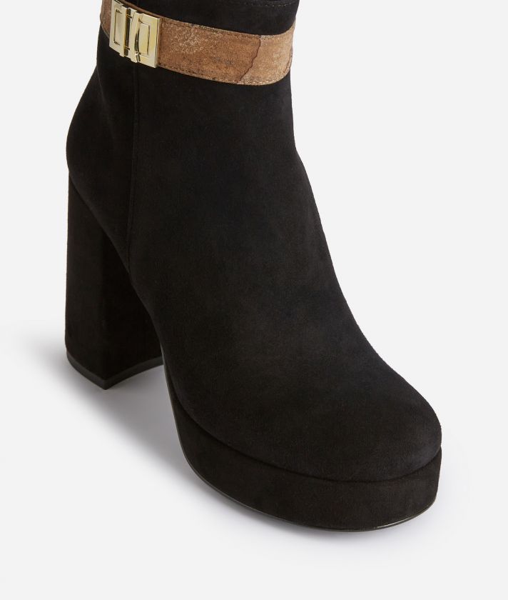 Suede ankle boots with square toe Black