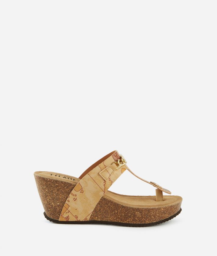Napa-effect wedge thong sandals in Geo Classic with chain horsebit Natural