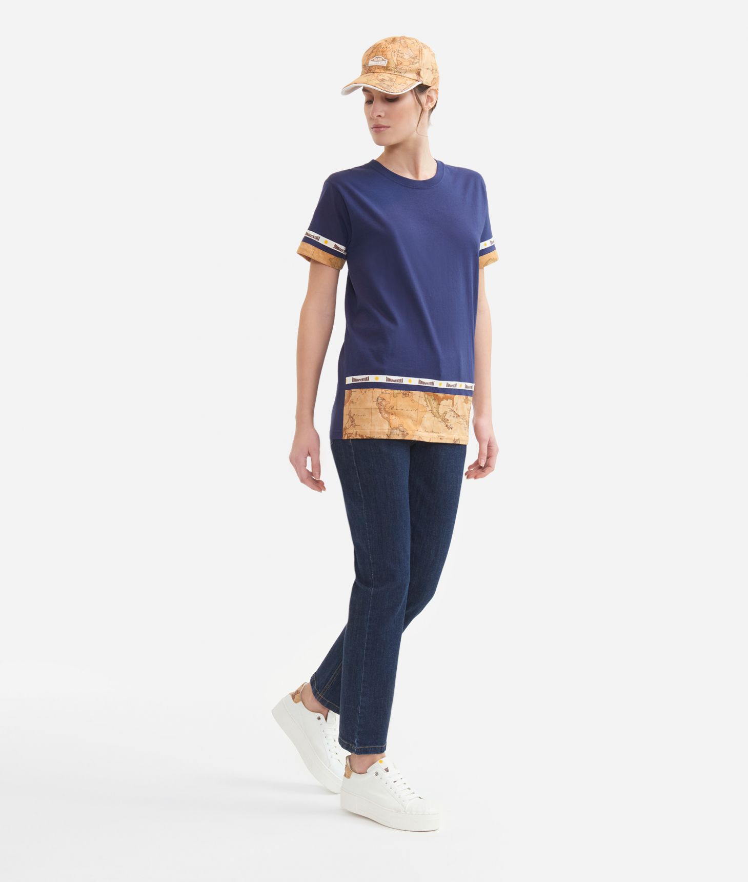 T-shirt with application in cotton jersey Dark Blue,front