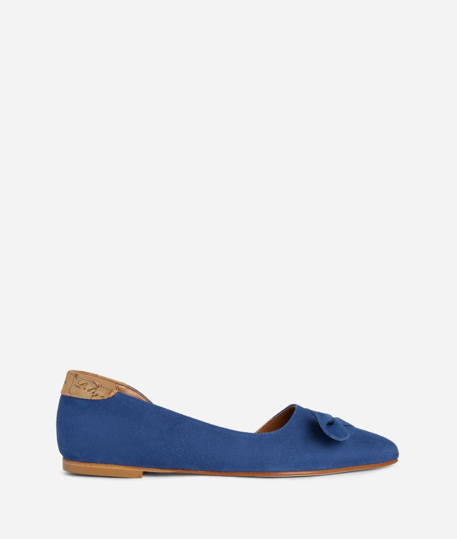 Pointed-toe pumps in suede Avio,front