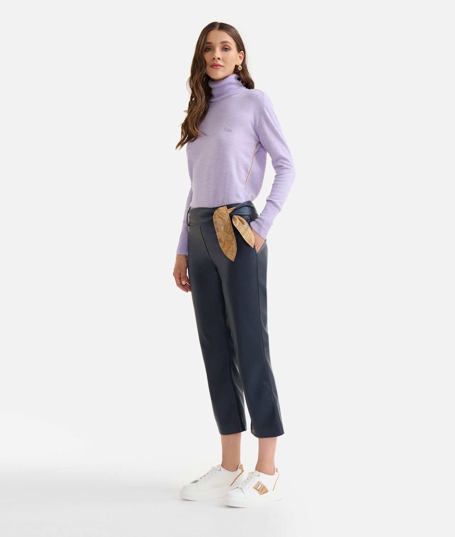 Basic turtleneck sweater in cashmere blend yarn Orchid,front