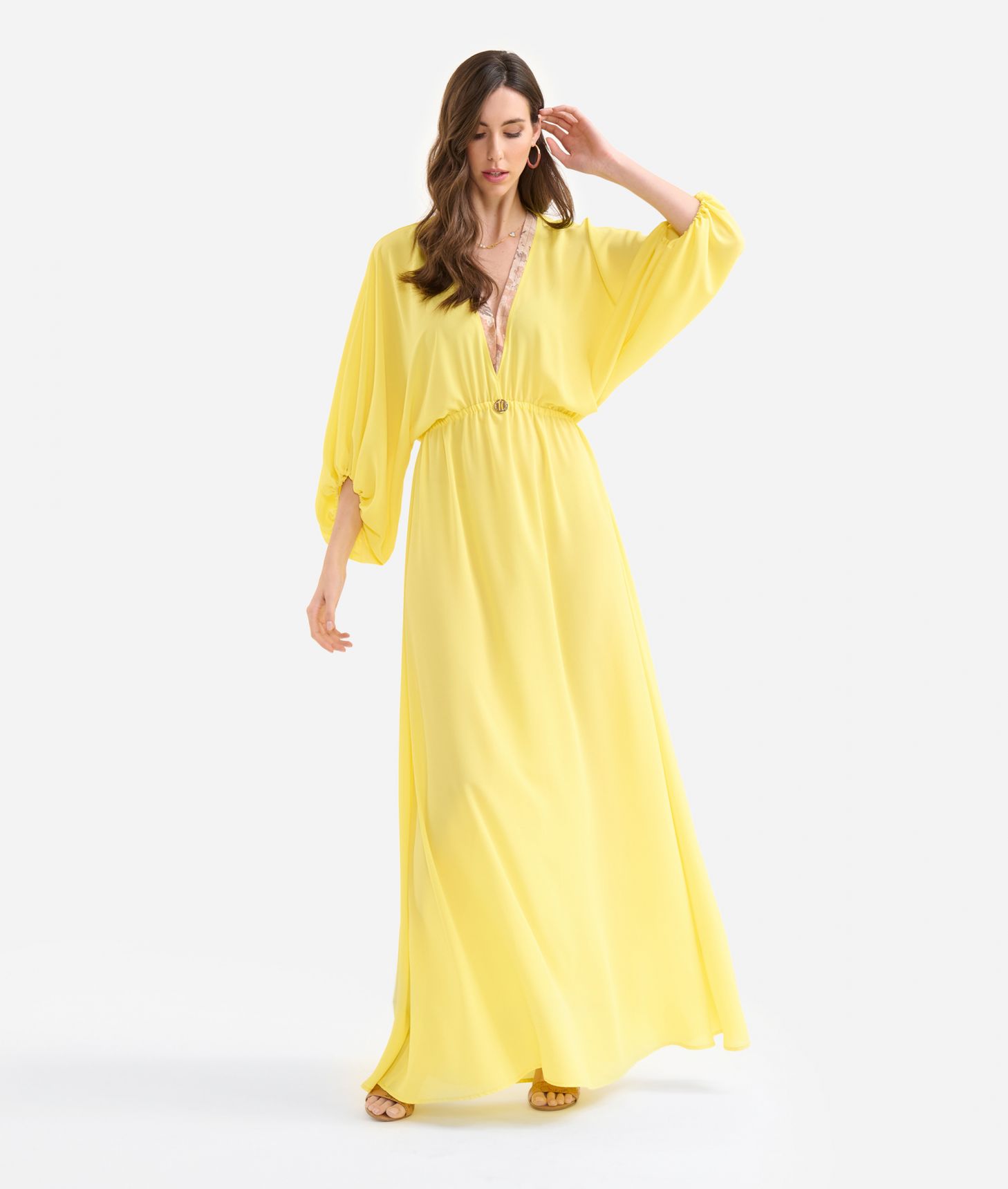 Long crêpe de chine dress with medal pendant Yellow,front