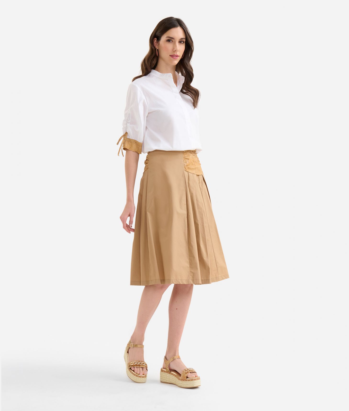Crisp cotton poplin skirt with maxi pleats Desert Tan,front