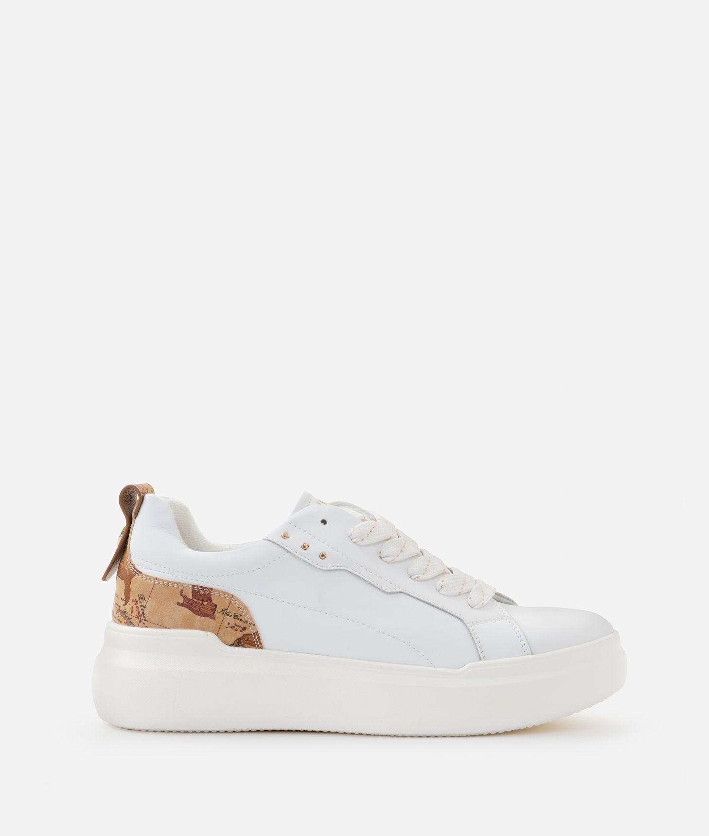 Smooth leather sneakers with enameled button White,front