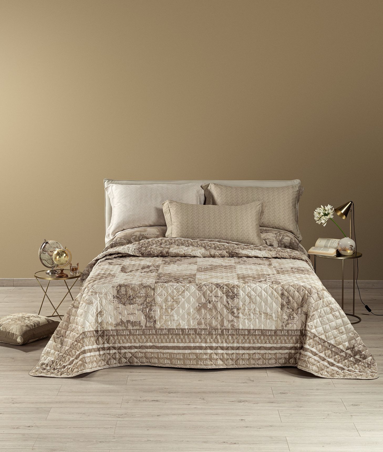 Satin quilted double bedspread Geo Safari Mix,front