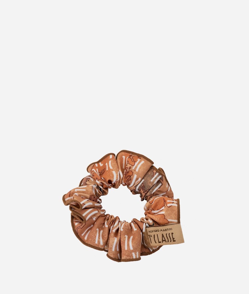 Small scrunchie in satin fabric with 1C Monogram print Geo Classic,front