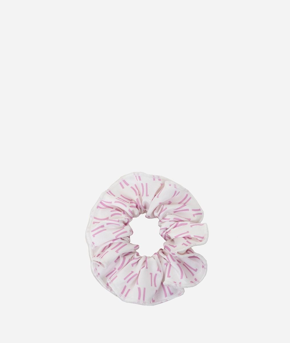 Large scrunchie in satin fabric with 1C Monogram print Pale Rose,front