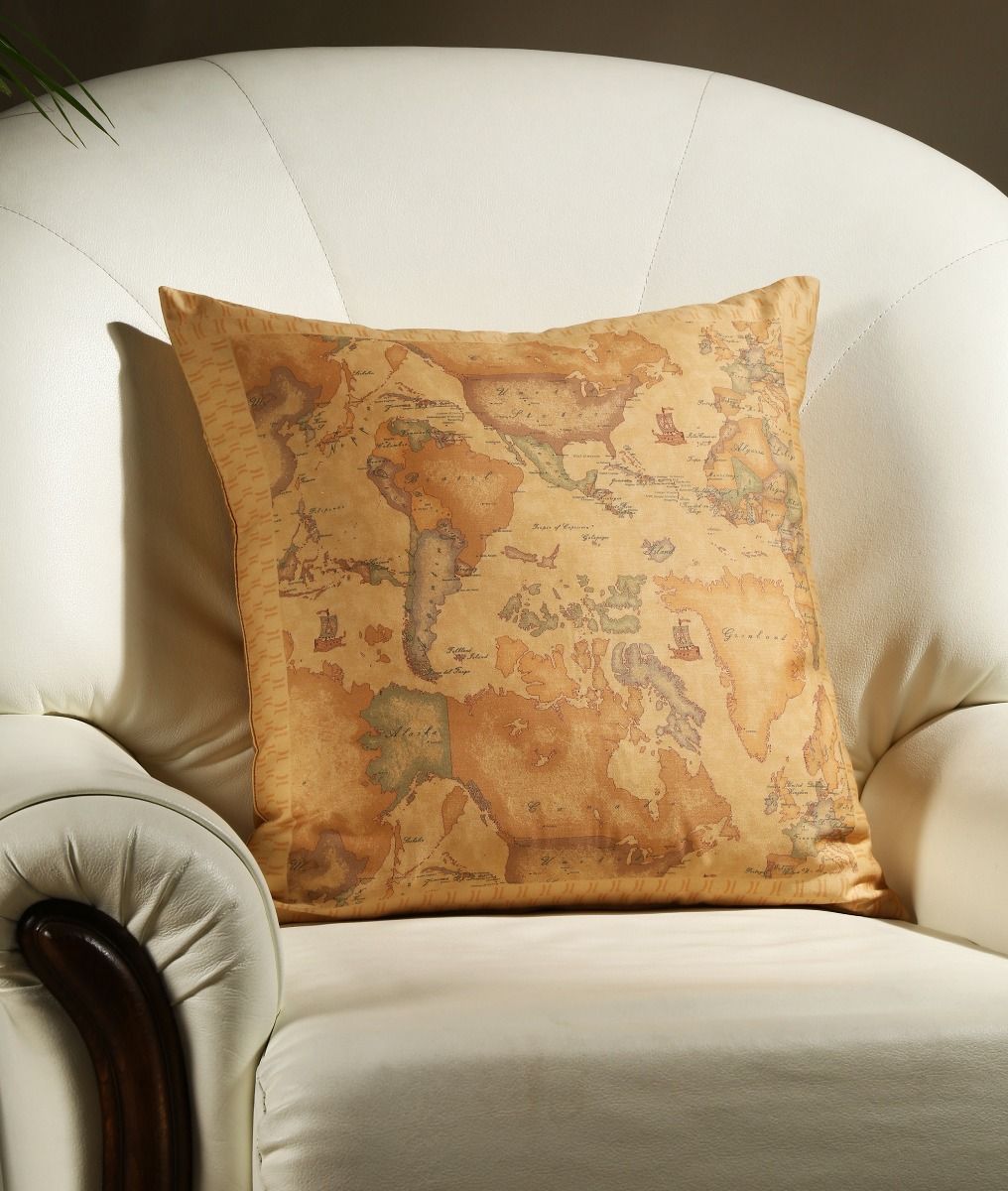 Geo Classic print pillow,front