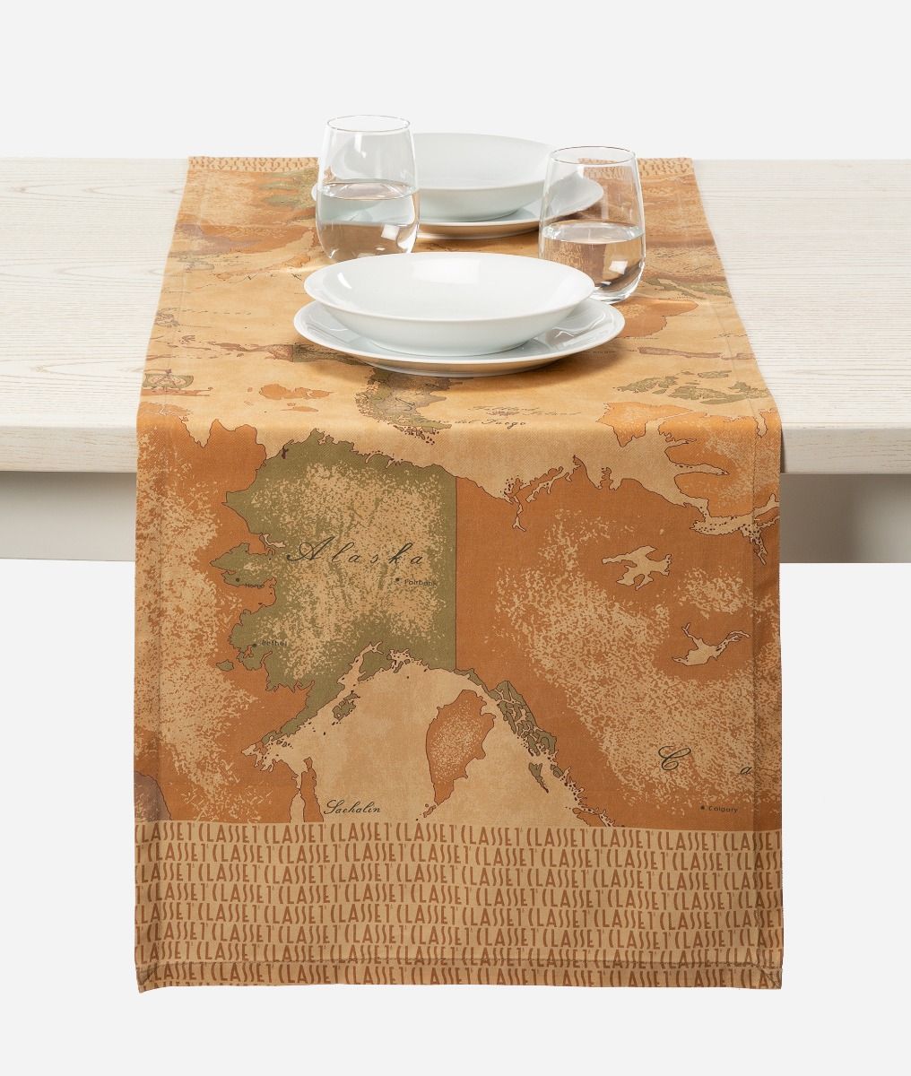 Geo Classic print Table Runner,front